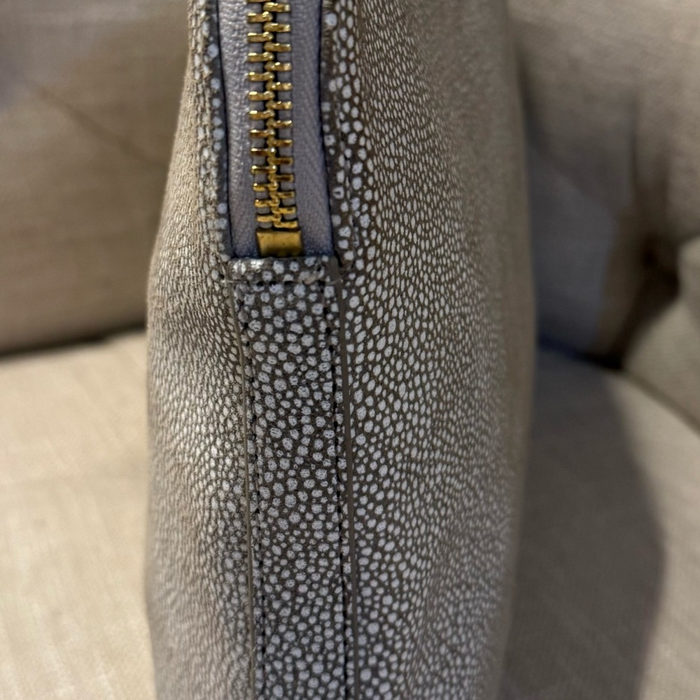 India Hicks The Insider Gray Print Stingray Leather Pouch Clutch Bag - Picture 6 of 10